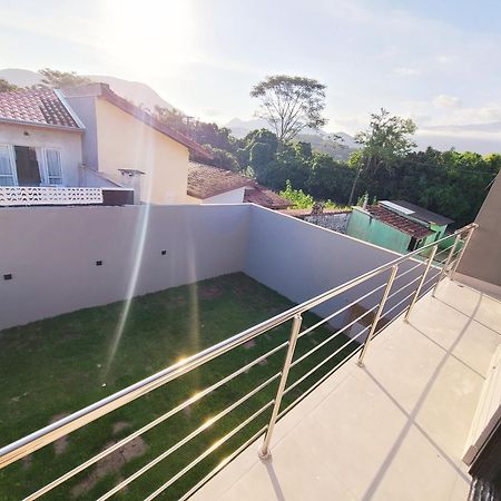 Linda Casa A 200M Da Praia Do Capricornio Caraguatatuba Bagian luar foto